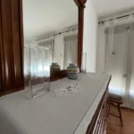 Dormitorio con cama de matrimonio de Alma 1, apartamento rural en Villamiel totalmente equipado
